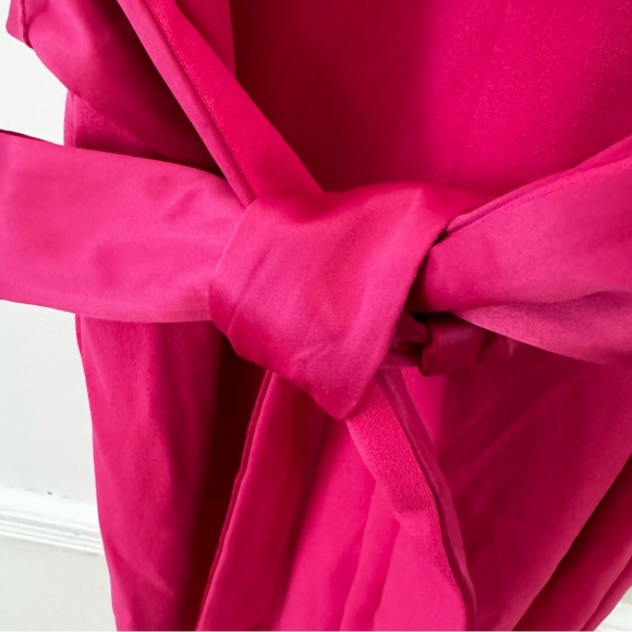 NWOT Sleeveless Crepe Jumpsuit with Tuxedo Collar in Cabaret Pink - Size 6 - Picture 9 of 9